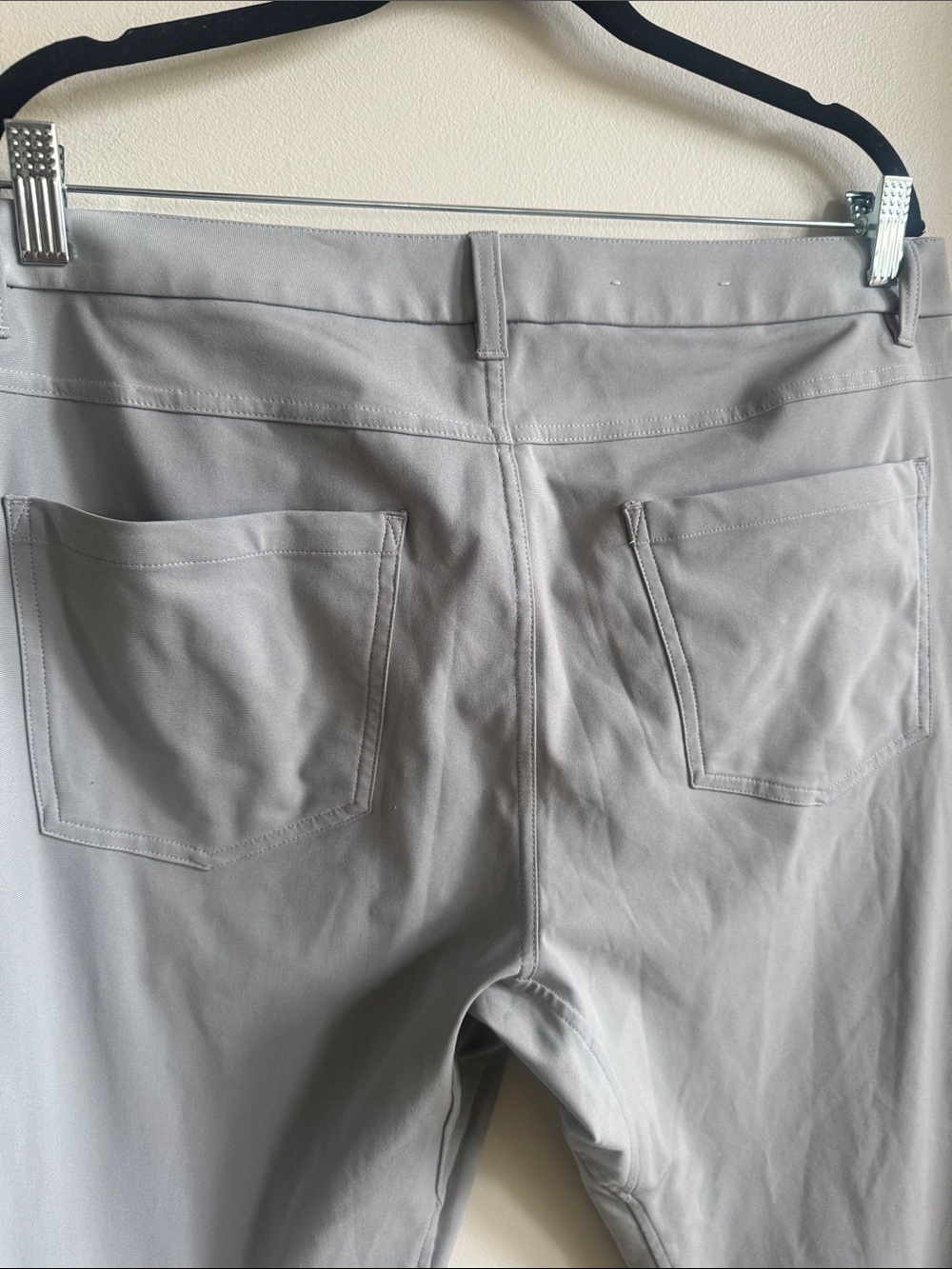 Lululemon pants - Picture 3 of 4
